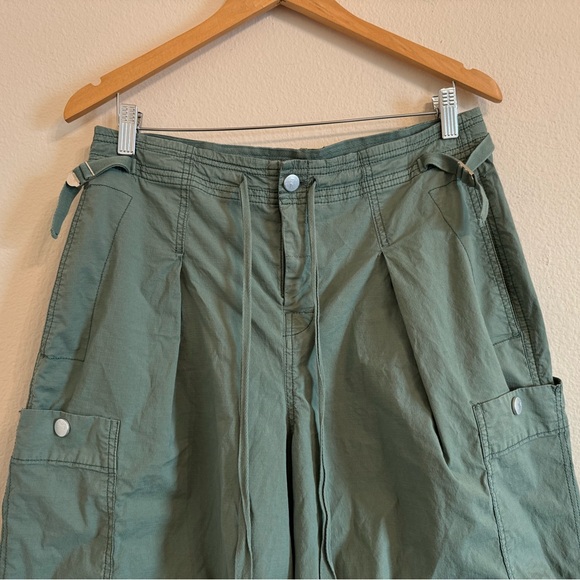 Anthropologie✖️Pilcro Slouchy Fit Surplus Pants Cargo Wide Leg Cropped Pants - Picture 7 of 16